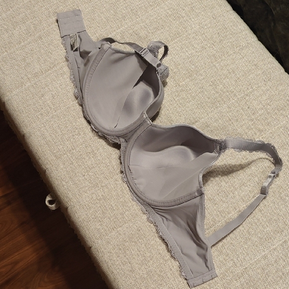 NWT Wacoal Lace Trim Bra - Picture 4 of 8